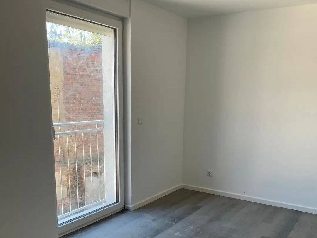 Studentenapartment mit Ein Zimmer, Pantryküche u. Bad zu vermieten! – 34127 Kassel – Vorschaubild 3