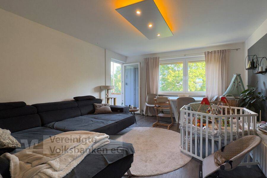 Tolle 3 Zimmer Wohnung mit Balkon und Autoabstellplatz zu verkaufen! – 72766 Reutlingen – Vorschaubild 4