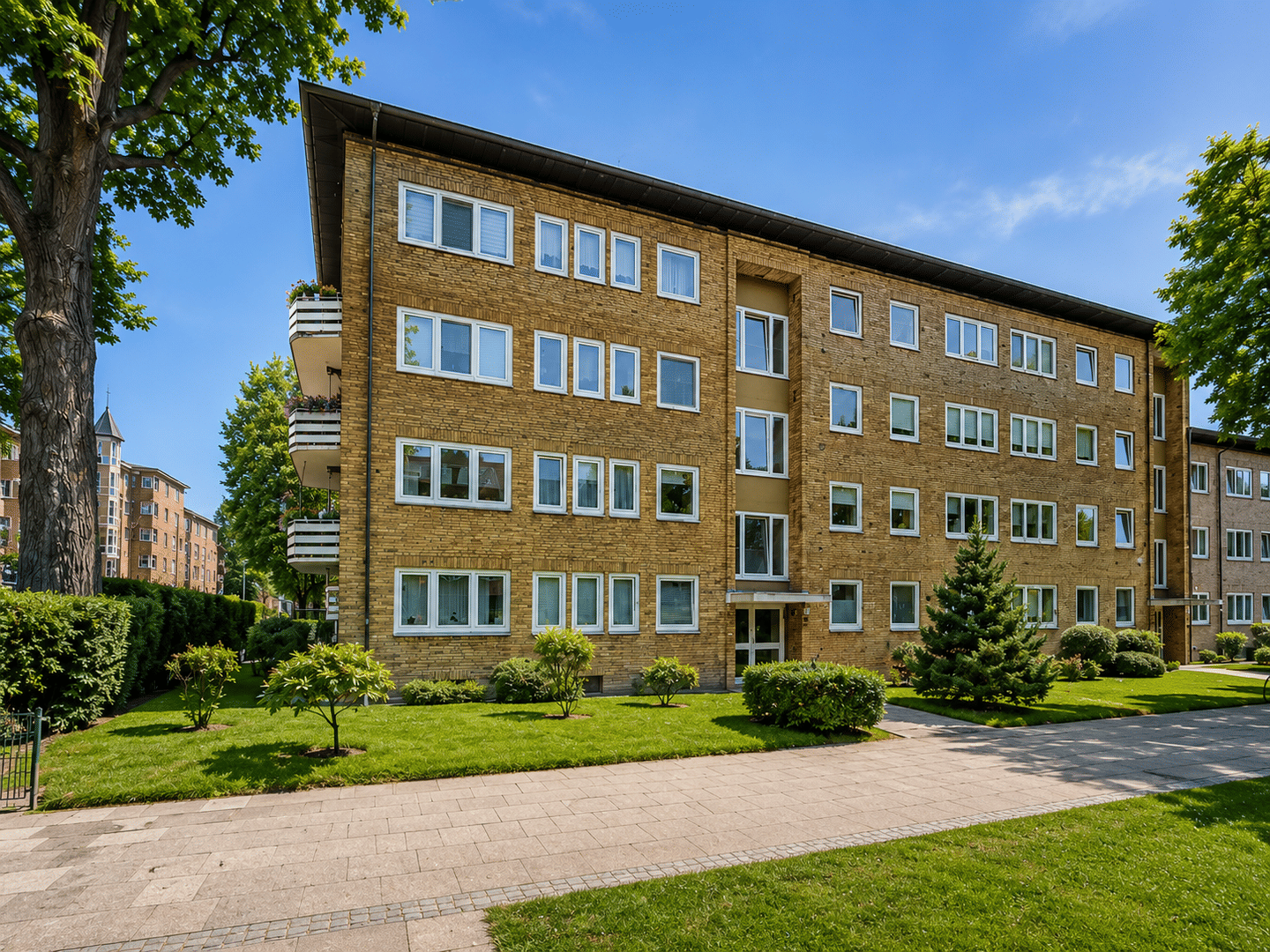 Modernisierte 4 – Zimmer Wohnung in zentraler Lage von Bahrenfeld – 22761 Hamburg – Vorschaubild 4