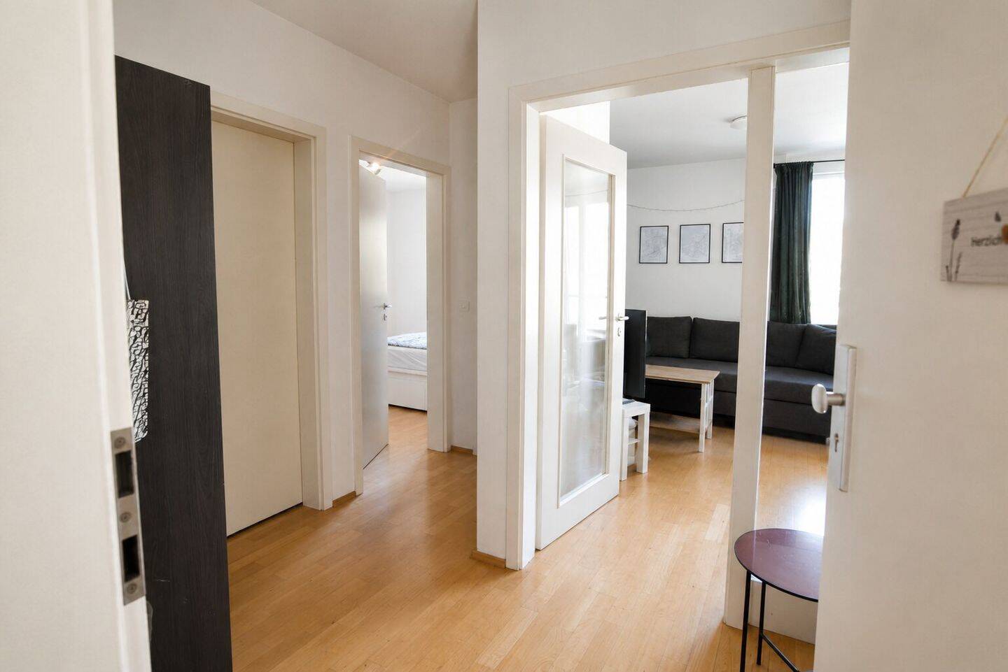 AIGNER – Lichtdurchflutete 2-Zimmer-Wohnung im grünen Obermenzing – 81245 München – Vorschaubild 3