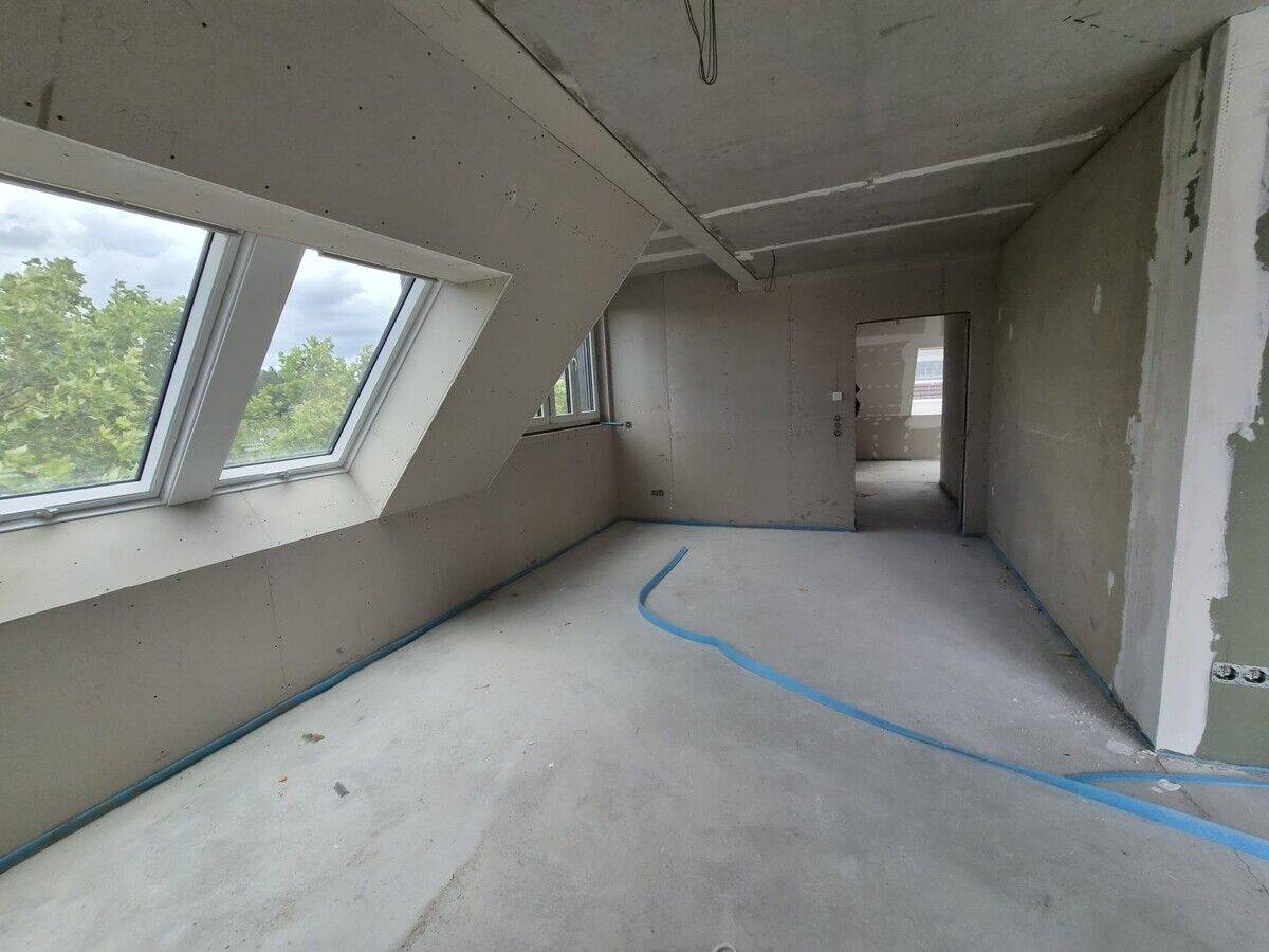 URBAN WOHNEN IM VORDEREN WESTEN | Das Dachstudio zwischen Stadthallengarten und Tannenwäldchen – 34119 Kassel – Vorschaubild 3