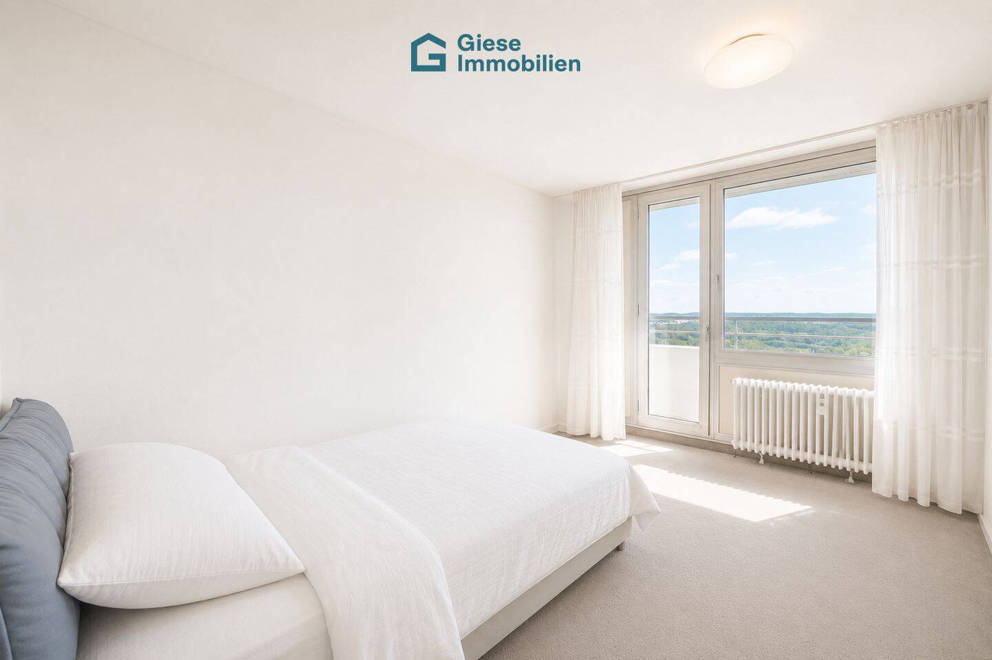 3,5 Zimmer mit Fernblick und Balkon – 70599 Stuttgart – Vorschaubild 5