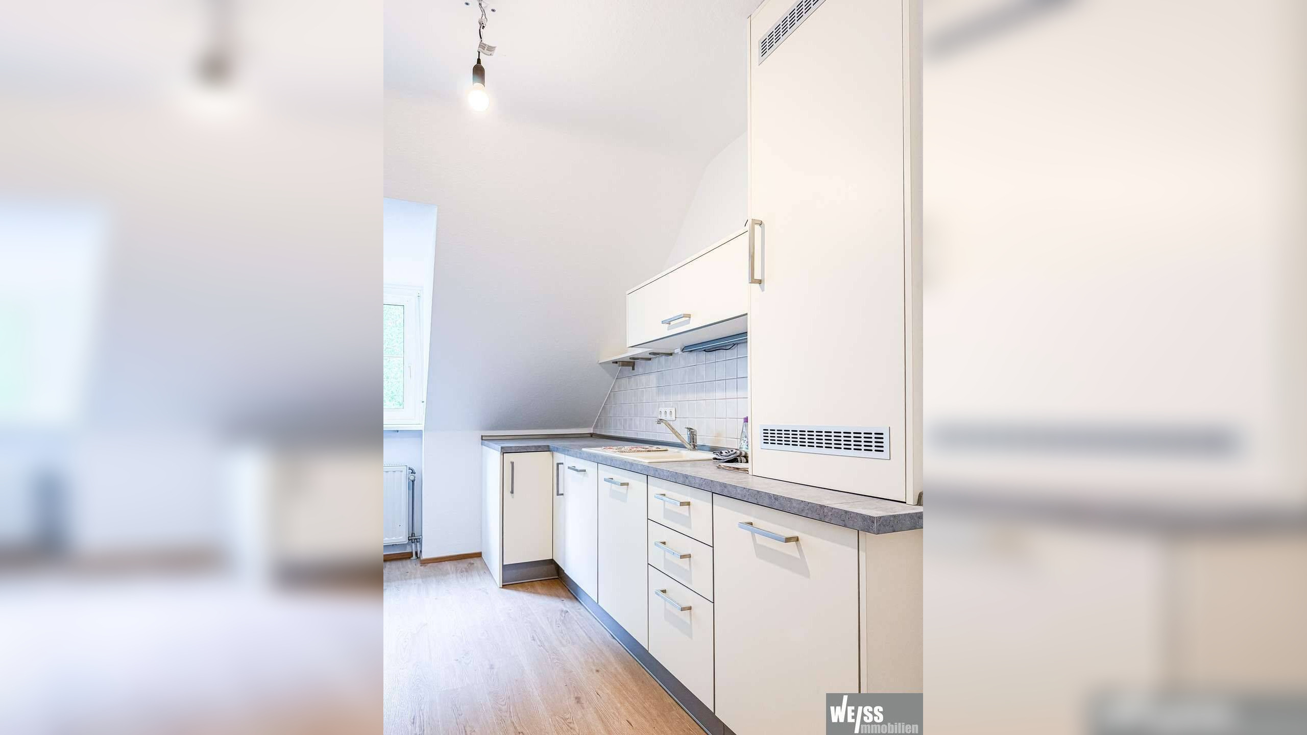 Traumhafte Dachgeschosswohnung mit Balkon, Loggia und großzügigem Wohnkomfort – 97084 Würzburg – Vorschaubild 4