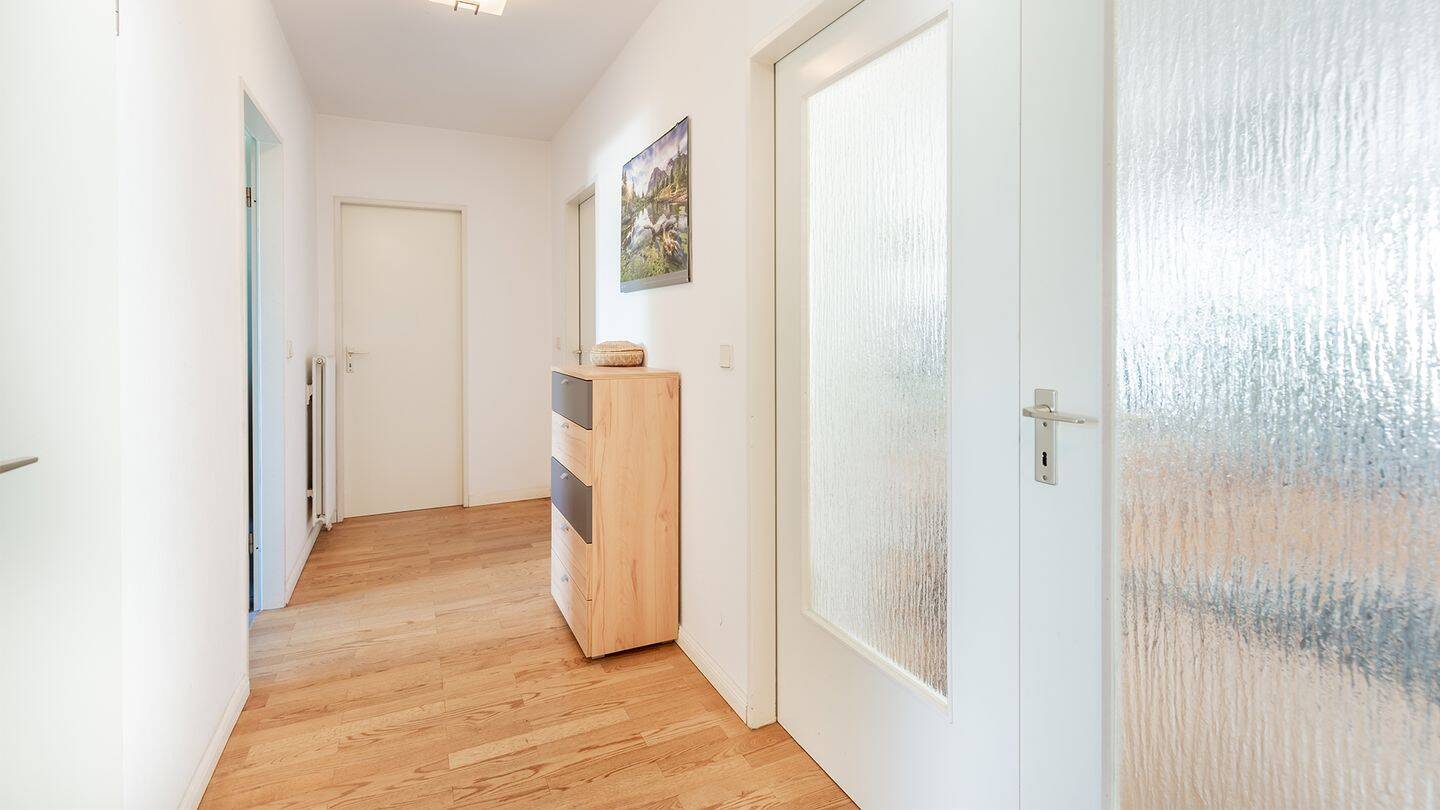Exklusives Wohnen mit Ausbaupotenzial – Helle Dachgeschosswohnung in Bestlage von Hamburg-Schnelsen! – 22457 Hamburg – Vorschaubild 3