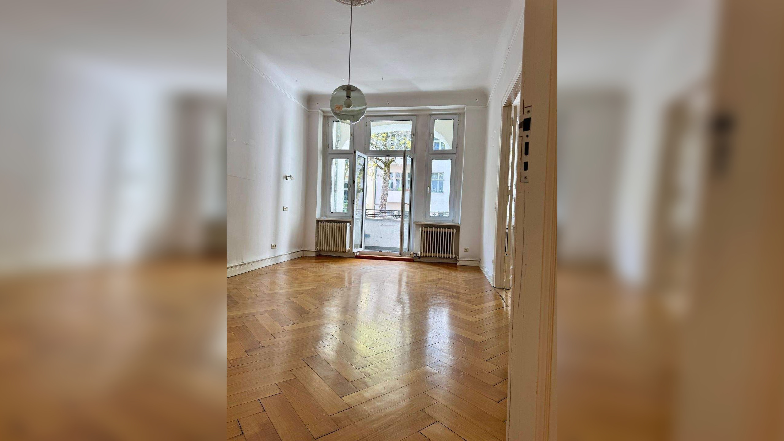 Stuck. Kamin. Dielen. Loggia. – Altbauperle mit ca. 120 m² und großem Potenzial in Steglitz – 12163 Berlin – Vorschaubild 3