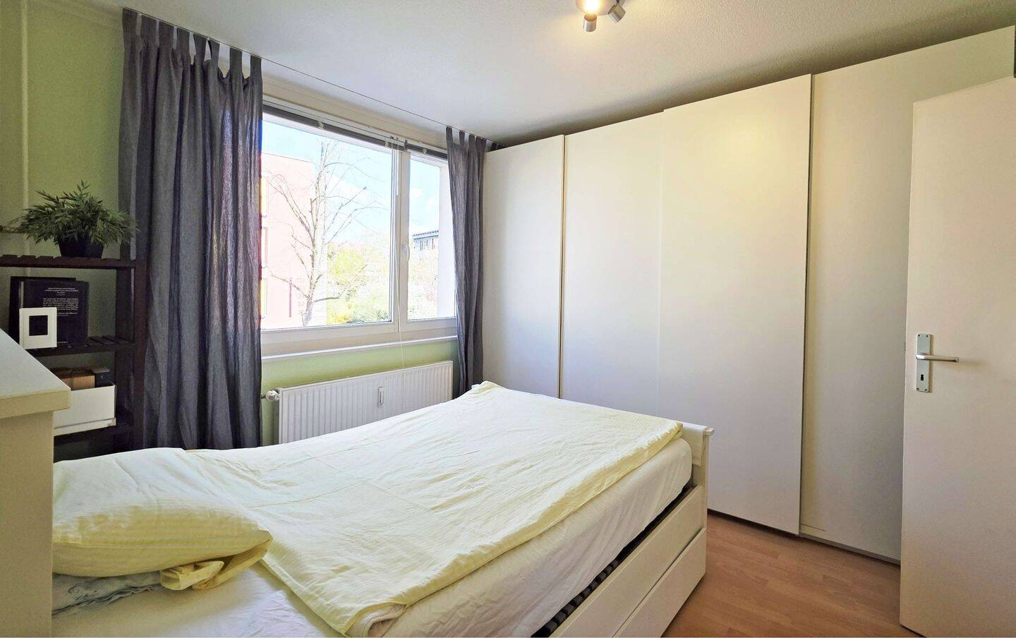 Freie 2-Zimmer-Wohnung mit West-Balkon, EBK und Stellplatz im grünen Zehlendorf-Süd! – 14165 Berlin – Vorschaubild 4