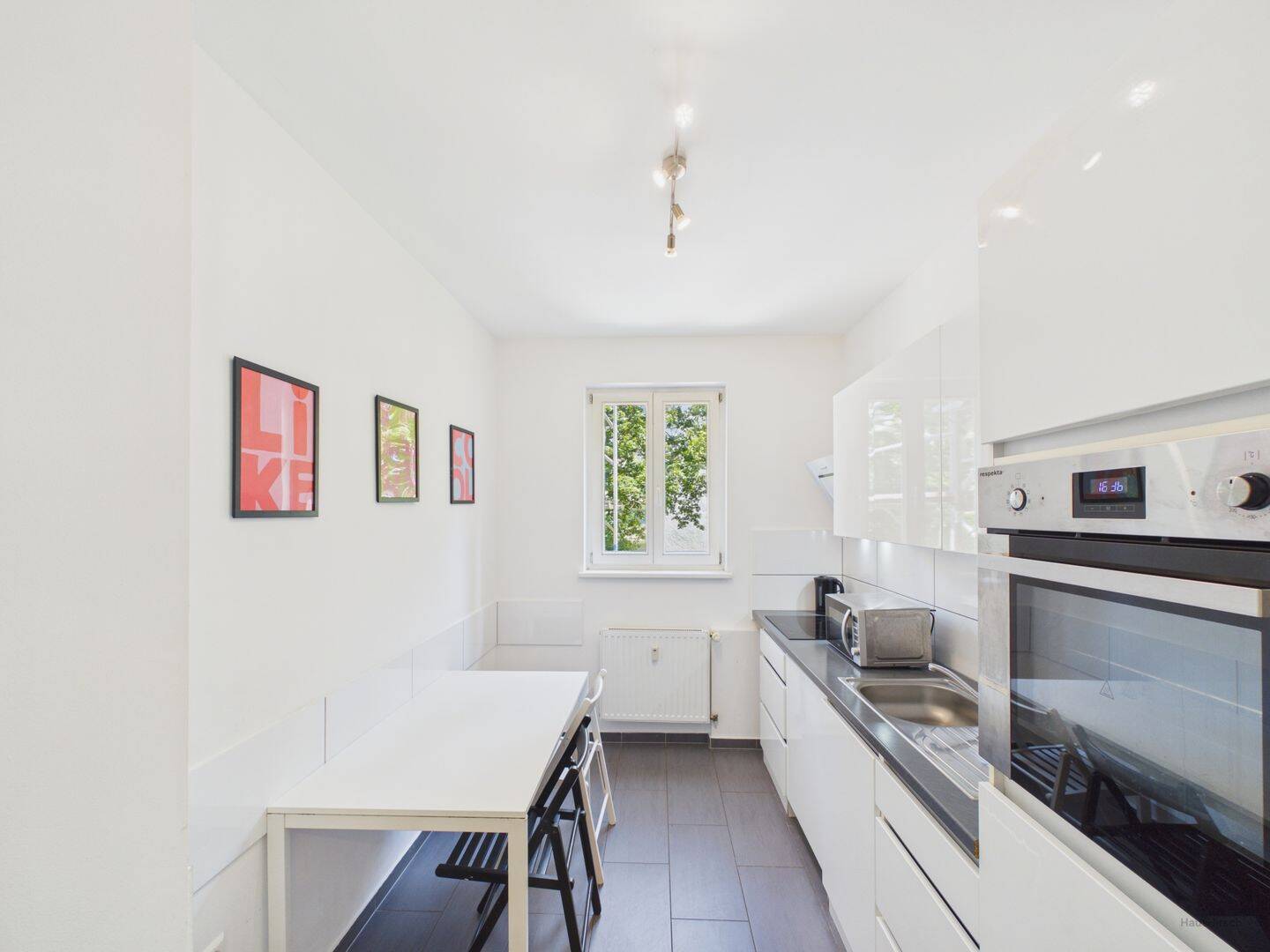 Gut geschnittene 2-Zimmer-Wohnung mit sonnigem Balkon – 10559 Berlin – Vorschaubild 4