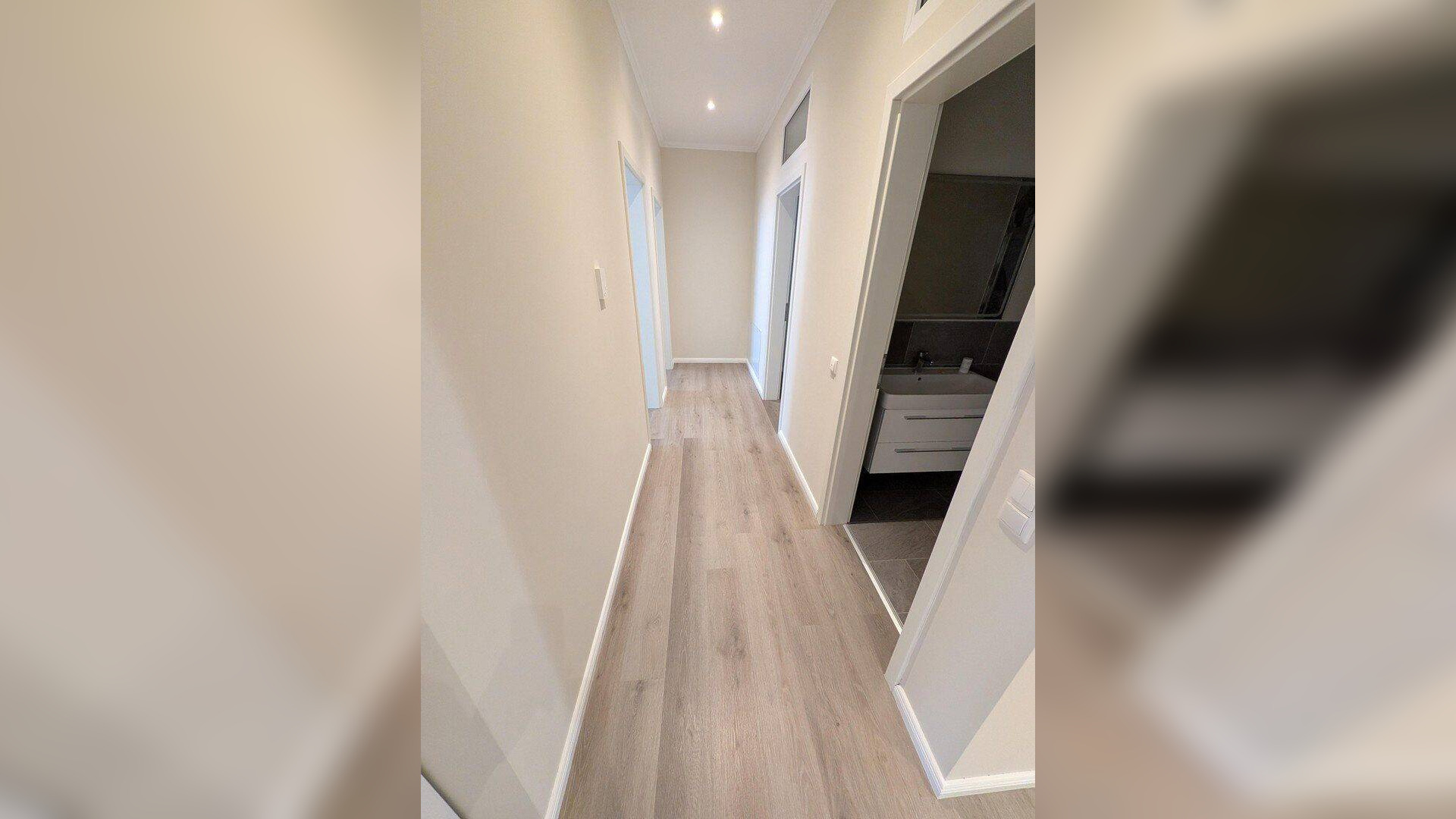 Top 5-Zimmer KfW Wohnung mit Küche, Balkon Bodenheizung in bester Lage von Wiesbaden Mitte – 65185 Wiesbaden – Vorschaubild 4