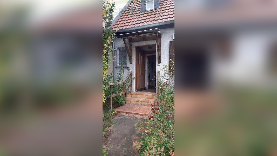 *Kleine sanierungsbedürftige DHH mit schönem Grundstück!* – 12209 Berlin – Vorschaubild 6