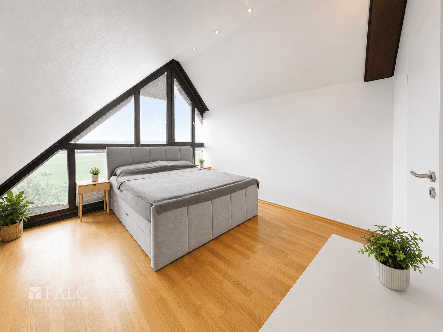 PENTHOUSE MIT WEITBLICK – Modernisiertes Wohnjuwel über den Dächern von Köln-Weiden – 50859 Köln – Vorschaubild 3