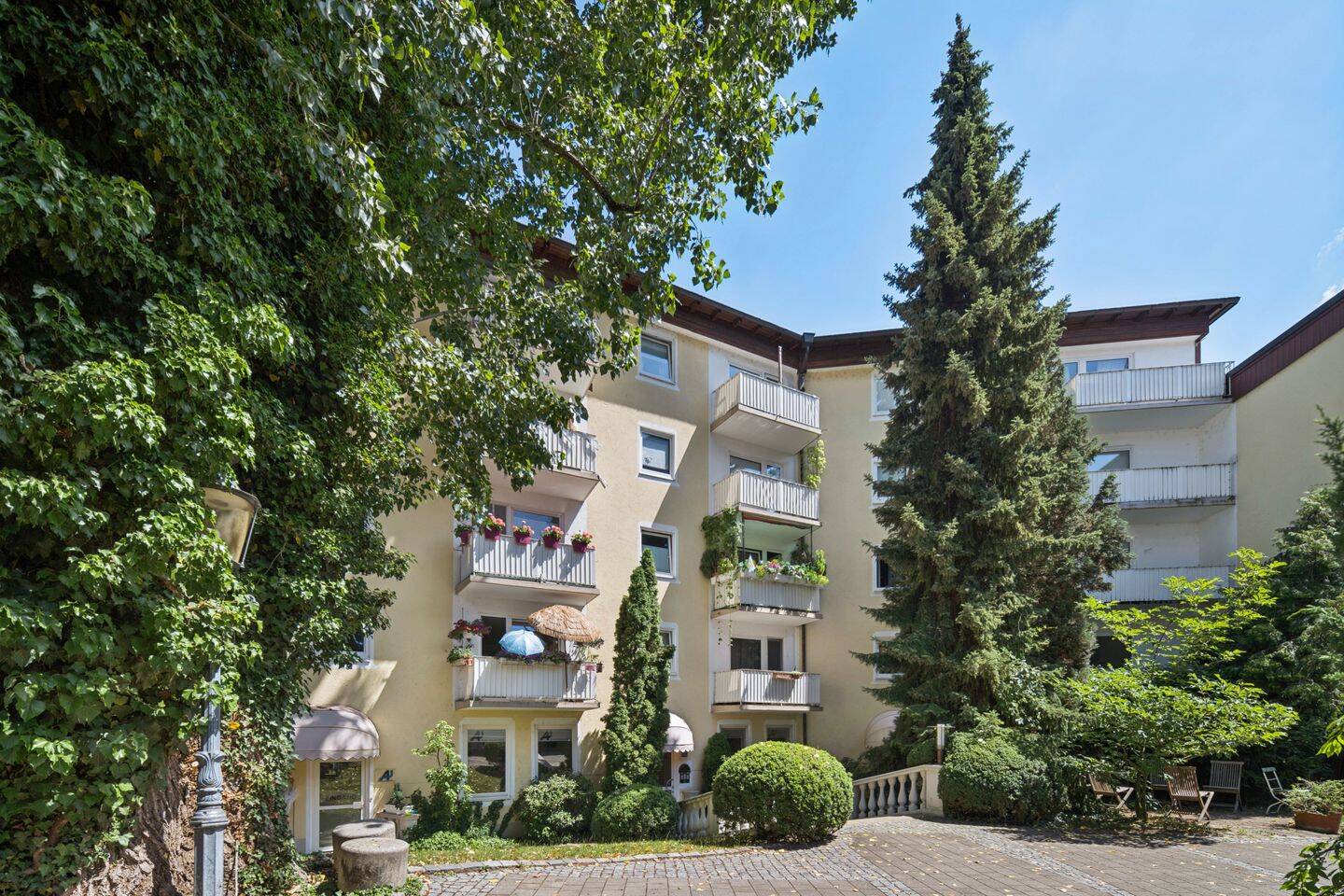IHRE WOHNUNG, IHR STIL / RENOVIERUNGSBEDÜRFTIGES APARTMENT IM GLOCKENBACHVIERTEL – 80469 München – Vorschaubild 3