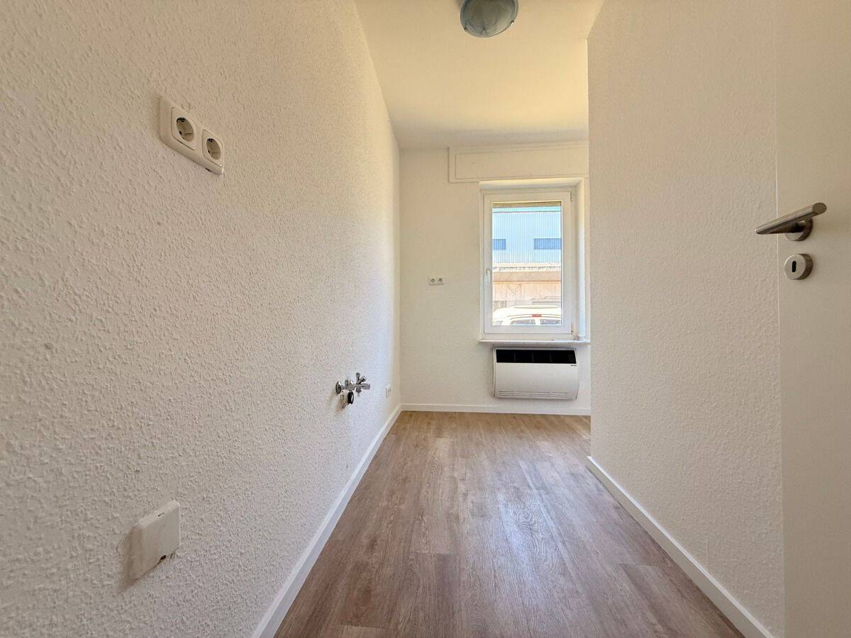 Frisch sanierte 1-Zimmer-Wohnung in Bochum-Westenfeld! – 44867 Bochum – Vorschaubild 3