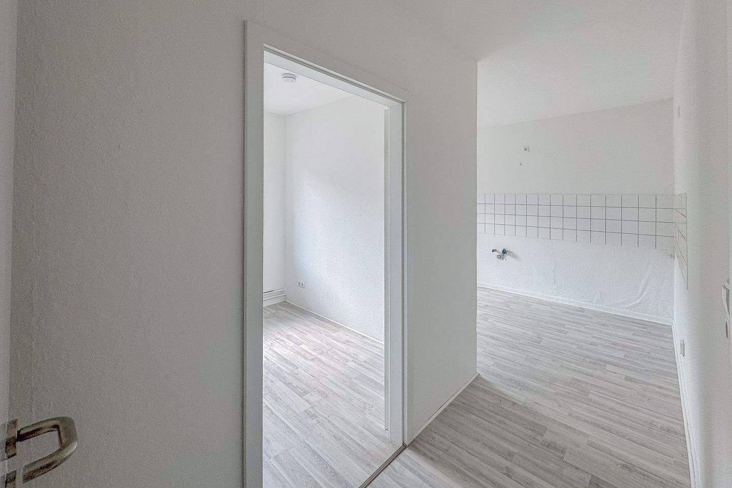 3 ZIMMER – RENOVIERT – JOBCENTER MÖGLICH! – opt. GARAGE – 58091 Hagen – Vorschaubild 3
