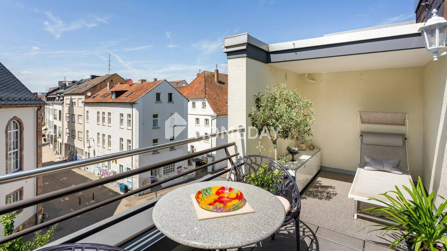 Exklusive Penthouse-Maisonette mit Dachterrasse, Panoramafenster, Aufzug & Stellplatz – 66111 Saarbrücken – Vorschaubild 3