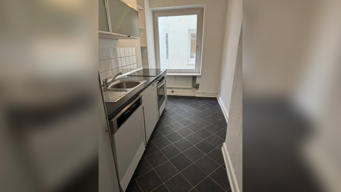 Barmbek-Süd: 2,5-Zimmer-Altbau: Wohngemeinschaft möglich. – 22083 Hamburg – Vorschaubild 3