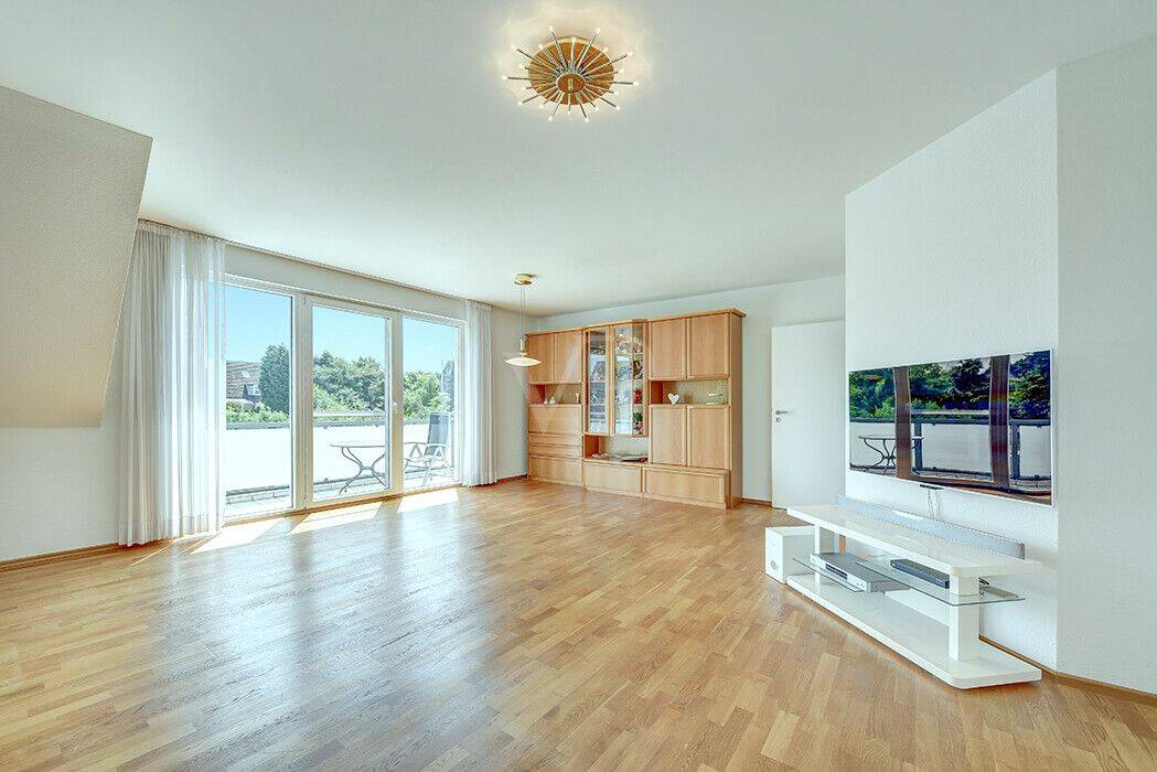 4,5 Zimmer Maisonette mit sonnigem BLK, Garage in ruhiger Lage – 47239 Duisburg – Vorschaubild 3