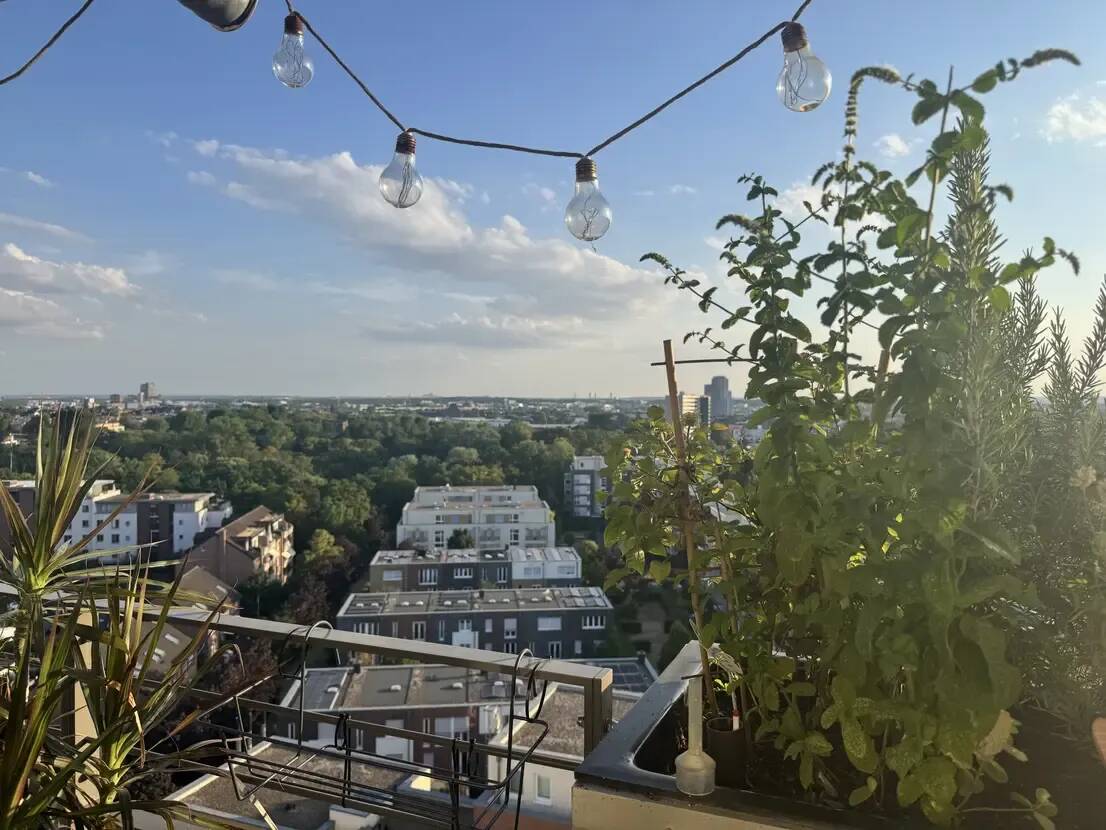 Ab 01.11.26: Traumhafte 3-Zimmer-Wohnung mit Panoramablick über Köln – Neuehrenfeld – 50825 Köln – Vorschaubild 3