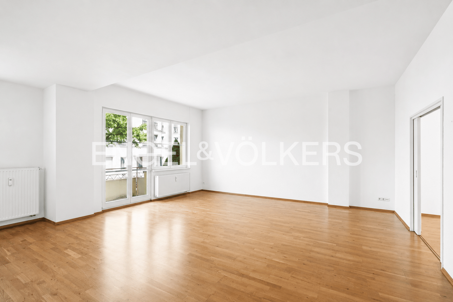 Vier Räume. Viele Möglichkeiten. Ein Zuhause mit Charakter. – 14199 Berlin – Vorschaubild 3