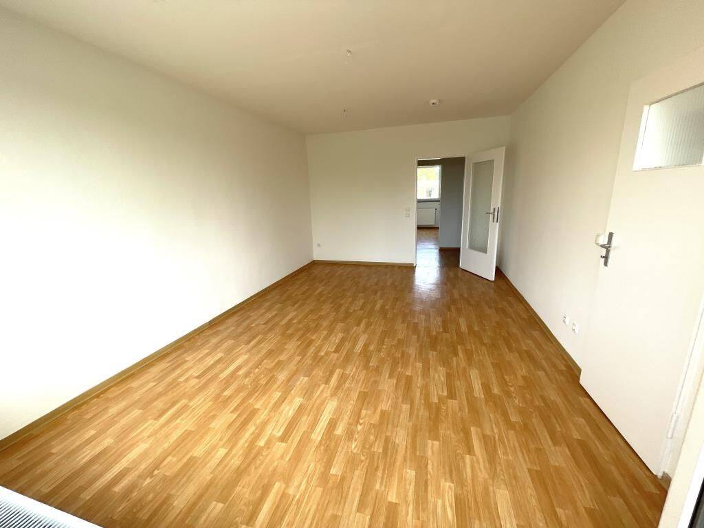 Charmante 3-Zimmer-Wohnung in Wolfsburg  Helle Etagenwohnung mit Badewanne – 38448 Wolfsburg – Vorschaubild 5