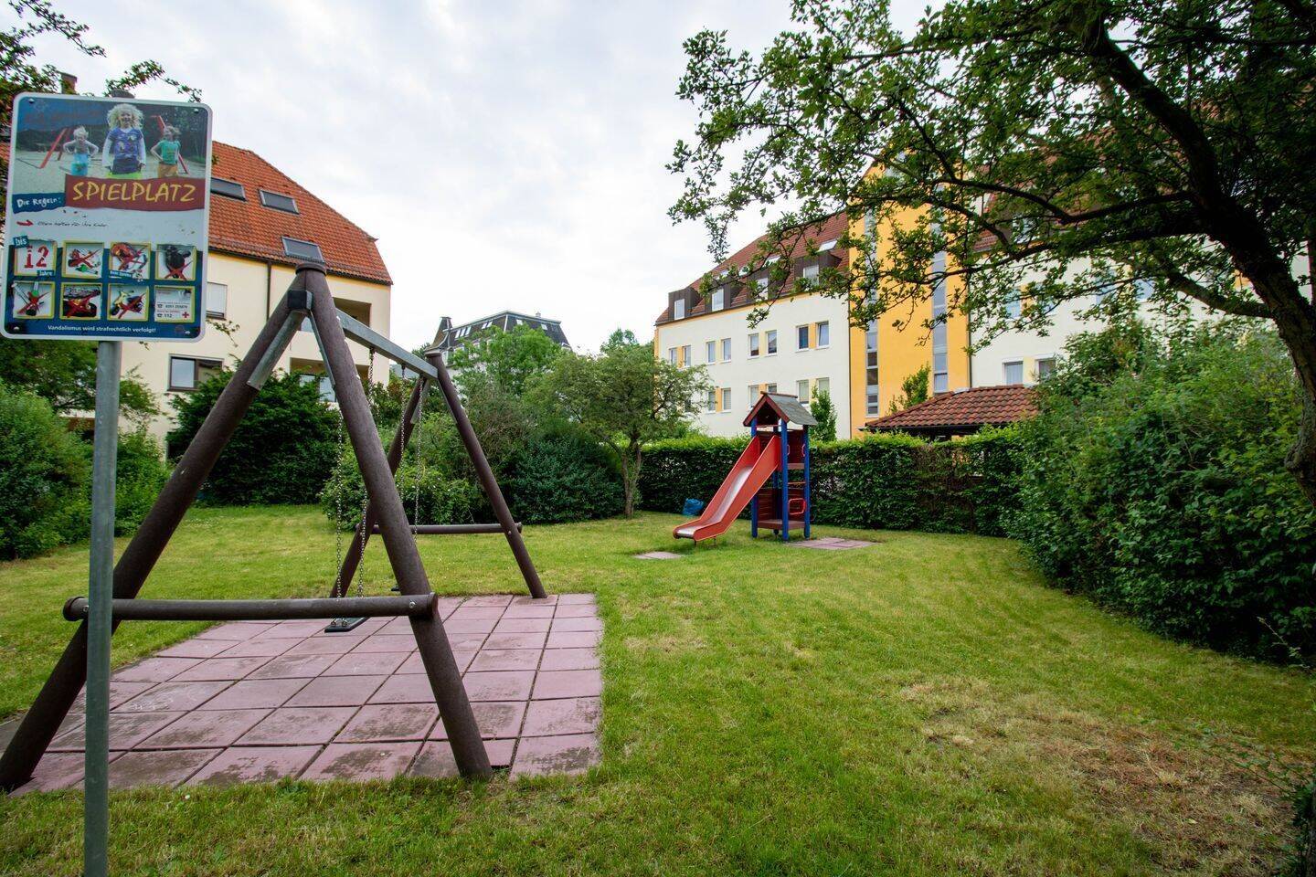 Ruhige und gepflegte 2-Raum-Dachgeschosswohnung mit Tiefgaragenstellplatz in Dresden-Cotta – 1157 Dresden – Vorschaubild 4