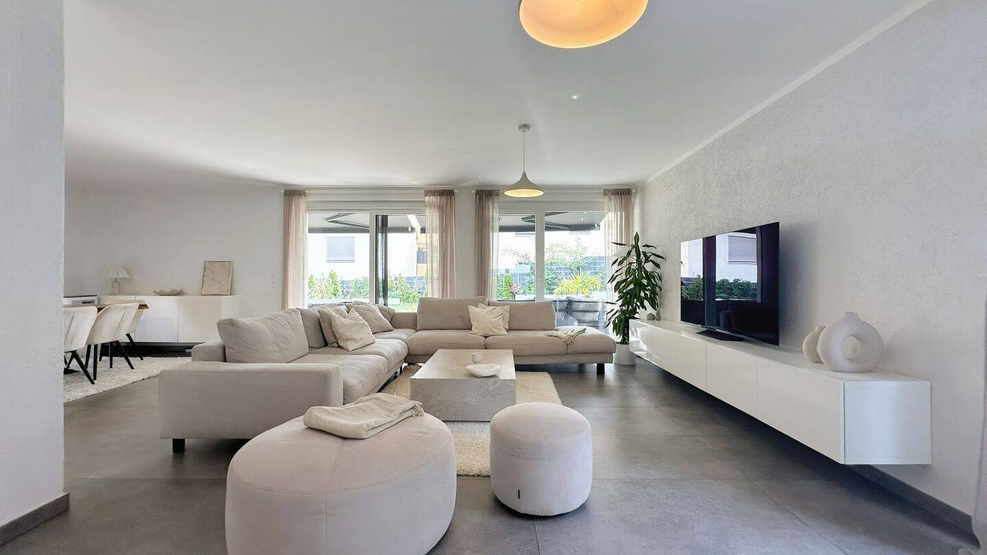 Modernes Wohnen auf großzügigem Raum – neuwertiges Einfamilienhaus mit hochwertiger Ausstattung – 74078 Heilbronn – Vorschaubild 3