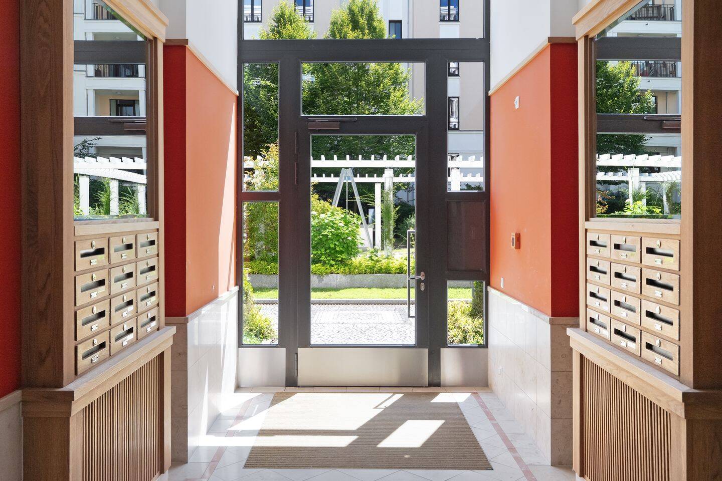 Hell & Ruhig – Moderne Stadtwohnung am Spittelmarkt – 10117 Berlin – Vorschaubild 3