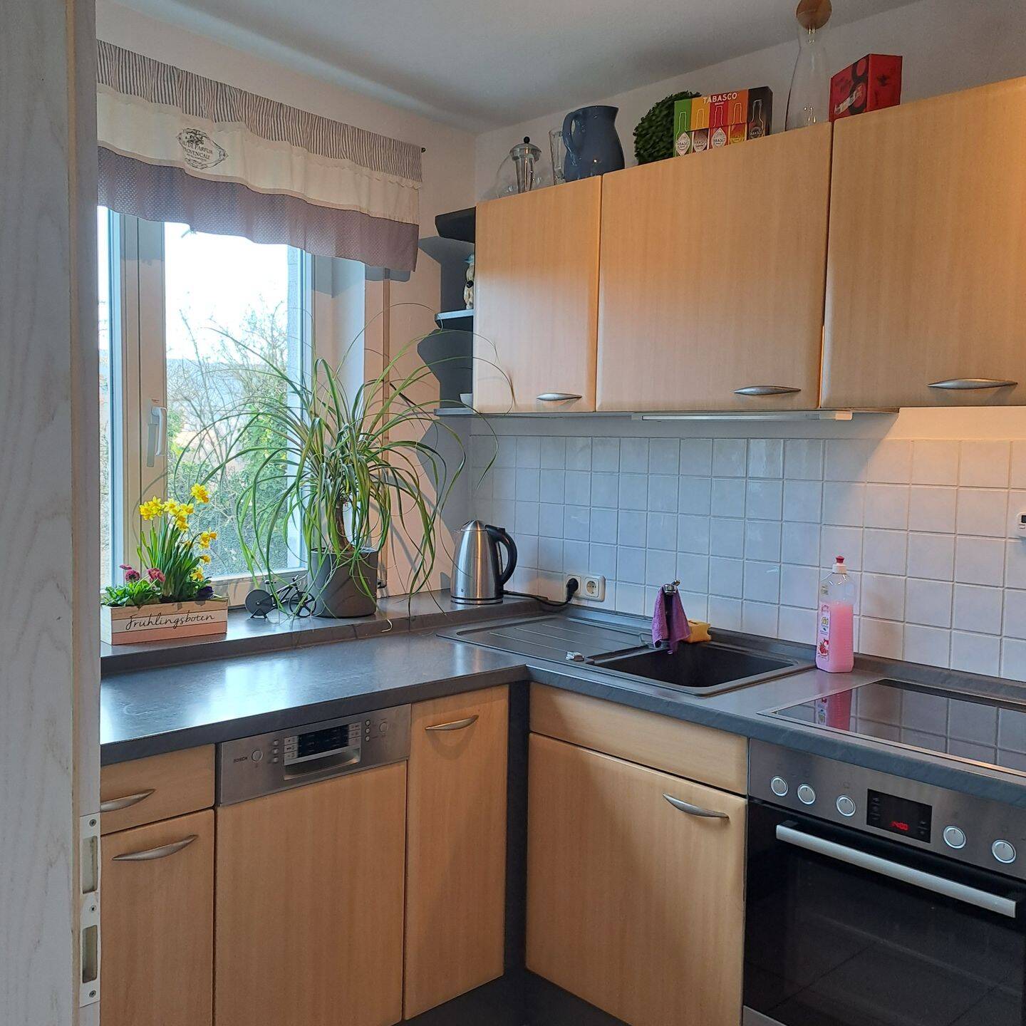 4 – Zimmung mit Wohnhauscharakter und Tiefgaragenstellplatz – 7743 Jena – Vorschaubild 3