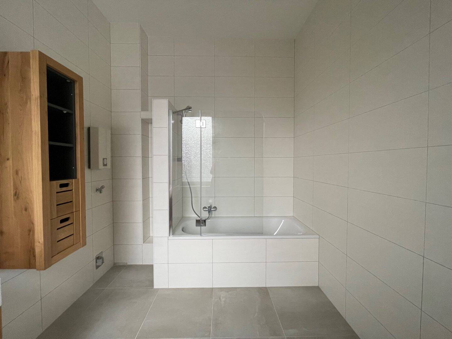 Altbauflair trifft Wohnkomfort! Traumwohnung mit Balkon in Duissern – 47058 Duisburg – Vorschaubild 4