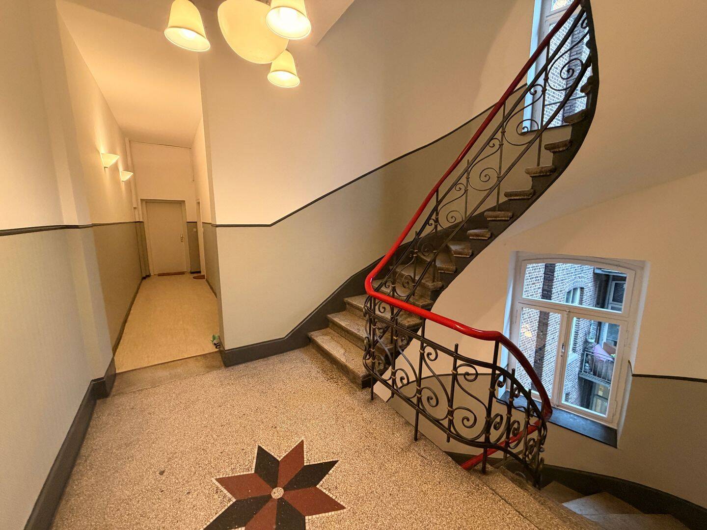 Juwel im Agnesviertel: Bezugsfreie helle 2,5-Zimmer-Altbauwohnung – 50670 Köln – Vorschaubild 3