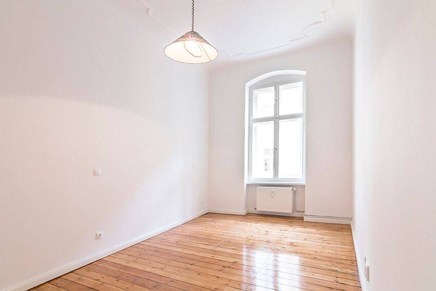 Umfassend sanierte 2-Zimmer-Altbauwohnung mit Balkon in ruhiger Lage – bezugsfrei – 13347 Berlin – Vorschaubild 4