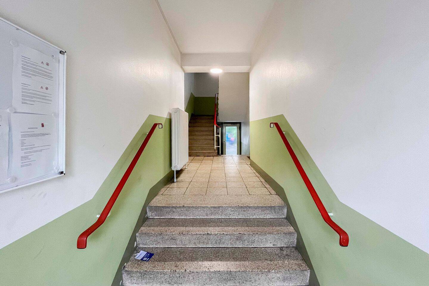 Bezugsfreie 3-Zimmer-Wohnung im Erdgeschoss in Berlin-Wilmersdorf – 10717 Berlin – Vorschaubild 4