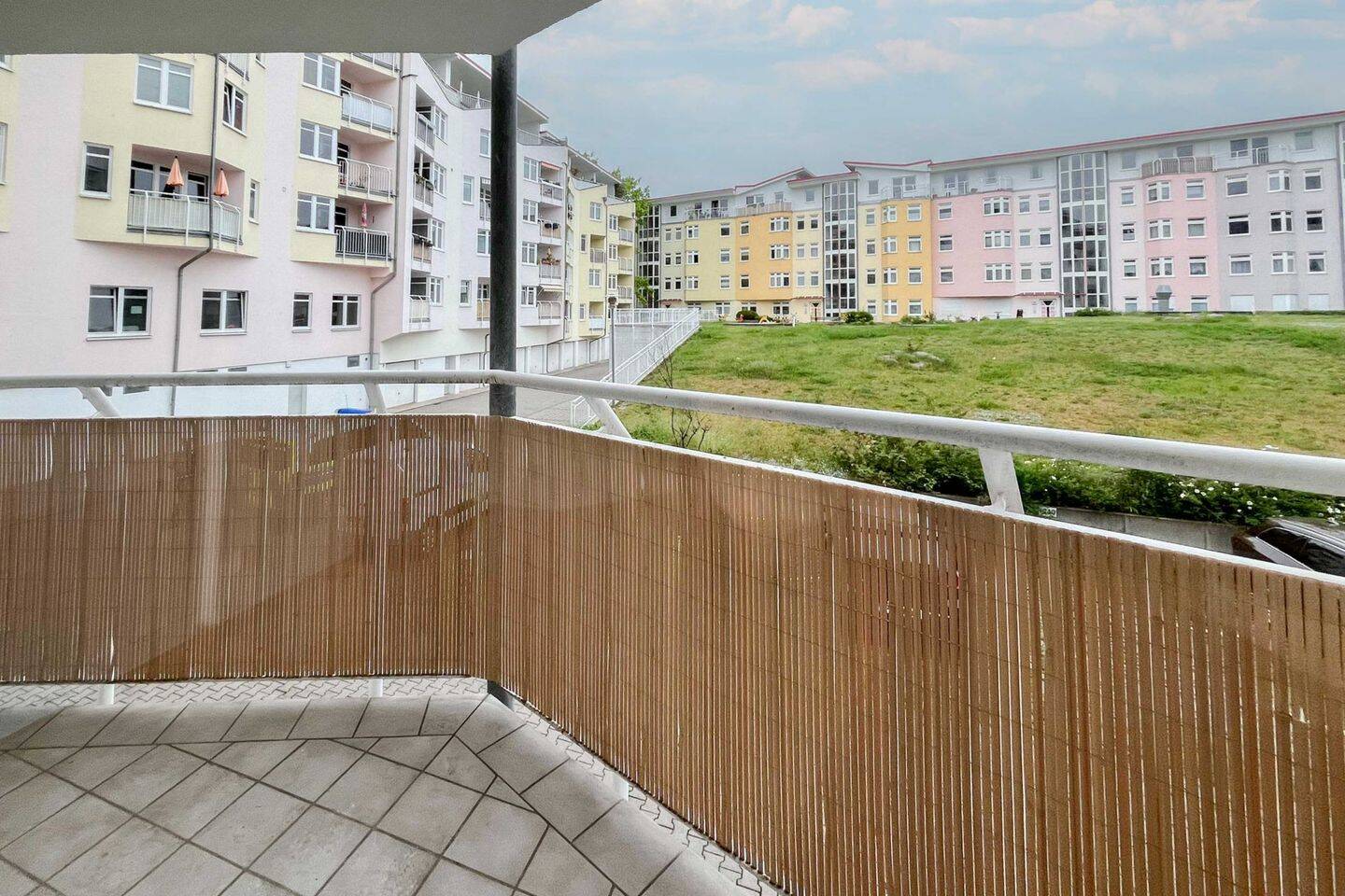 Charmante Maisonettewohnung mit Balkon, Garage und viel Wohnqualität – 14478 Potsdam – Vorschaubild 4