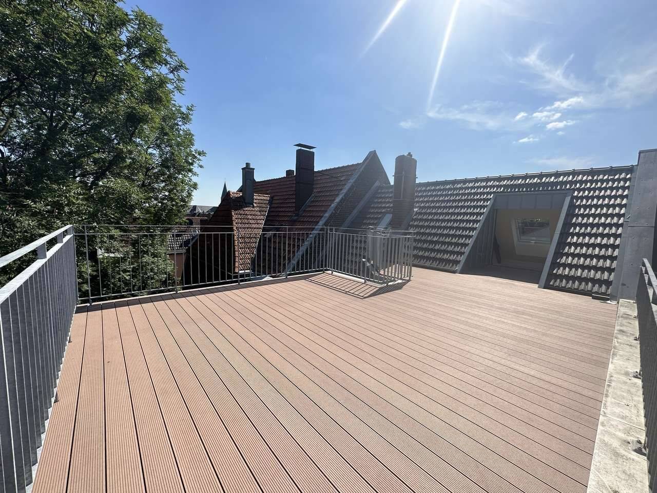 KERNSANIERTE ALTBAU DACHTERRASSEN 5 ZIMMER MAISONETTE WOHNUNG AM ERZBERGERPLATZ – 50733 Köln – Vorschaubild 3