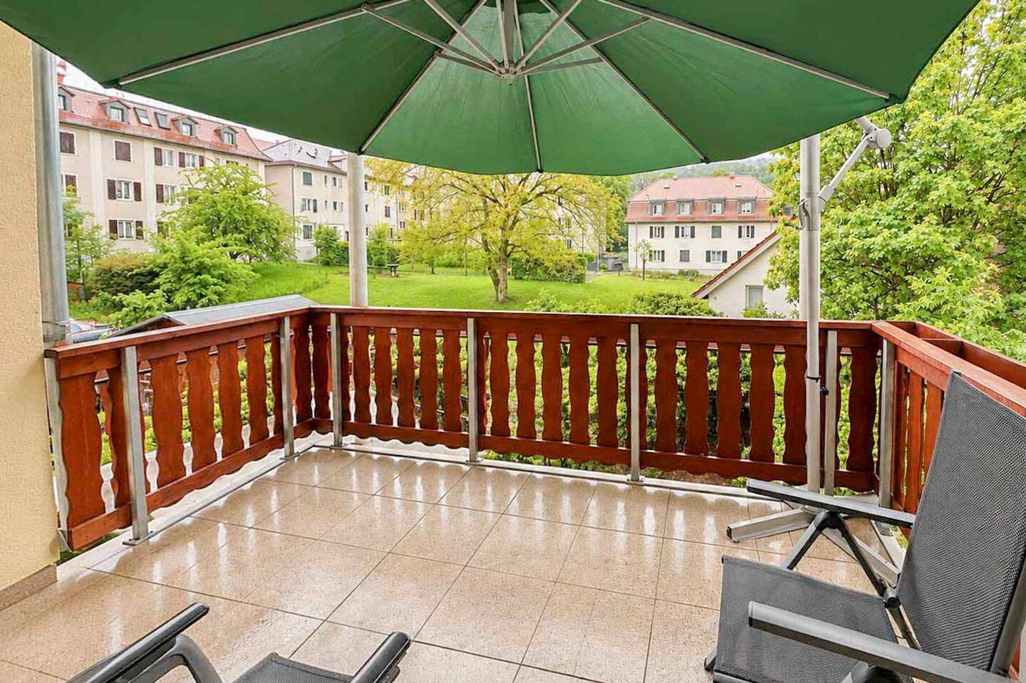 Charmante Altbauwohnung mit grünem Balkon & hohen Decken – 70435 Stuttgart – Vorschaubild 10