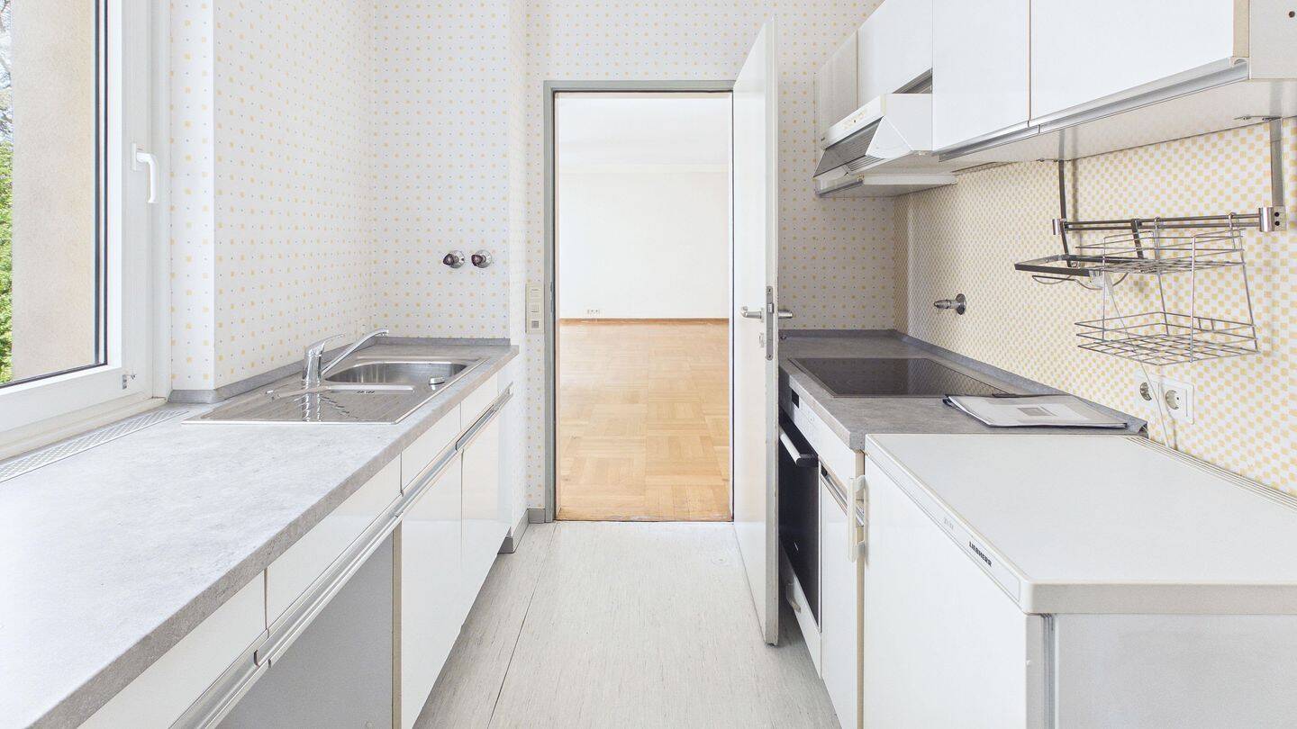 Attraktive 4-Zimmer- Wohnung mit Balkon und Garage – 63067 Offenbach am Main – Vorschaubild 5