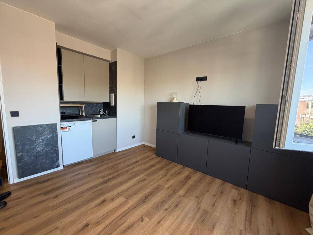 Zentrale Ringlage ! Saniertes und vollmöbliertes Appartement – 50672 Köln – Vorschaubild 7