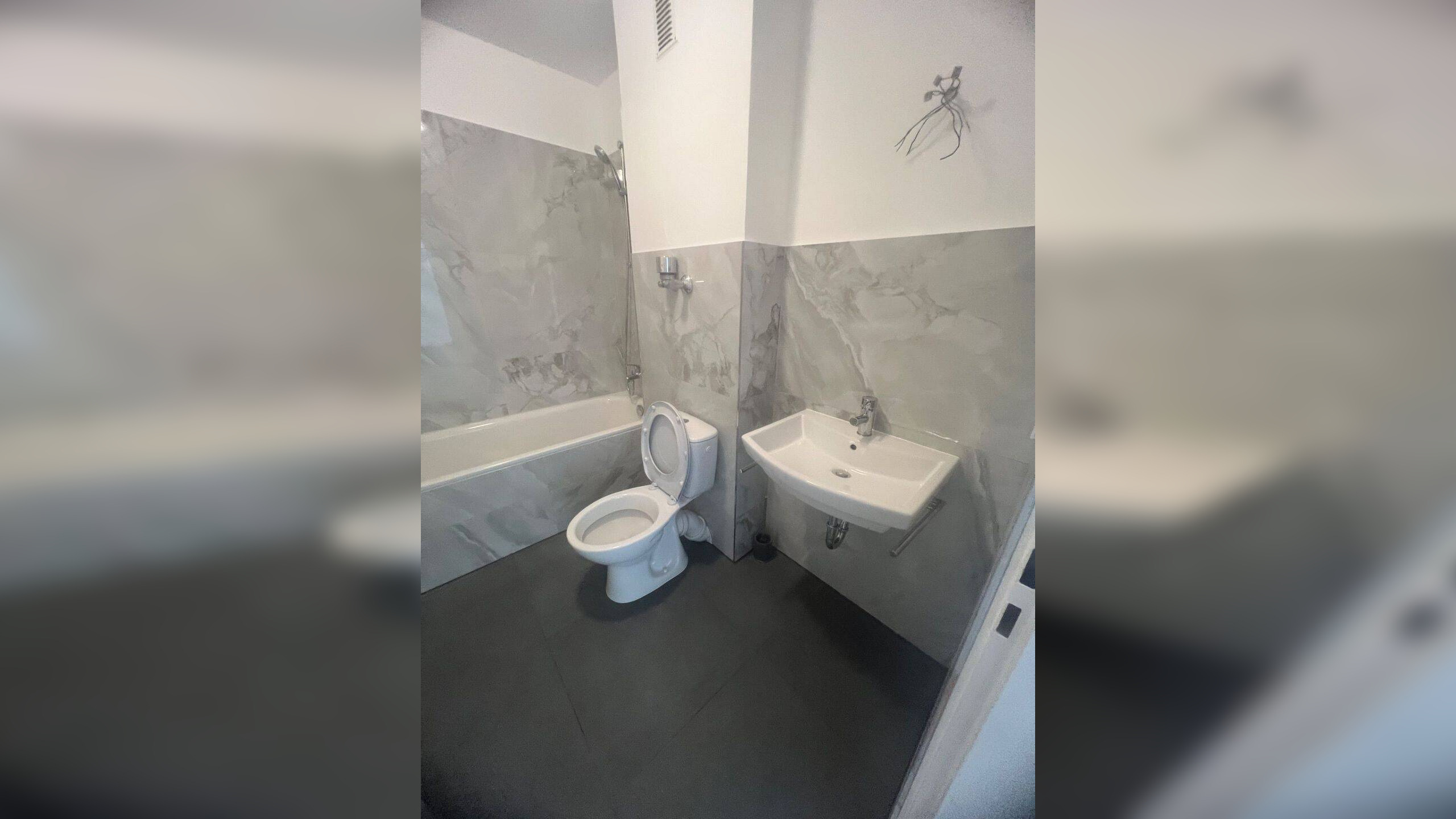 Renovierte 2-Zimmer-Wohnung in Bochum, 3. OG – 44879 Bochum – Vorschaubild 4