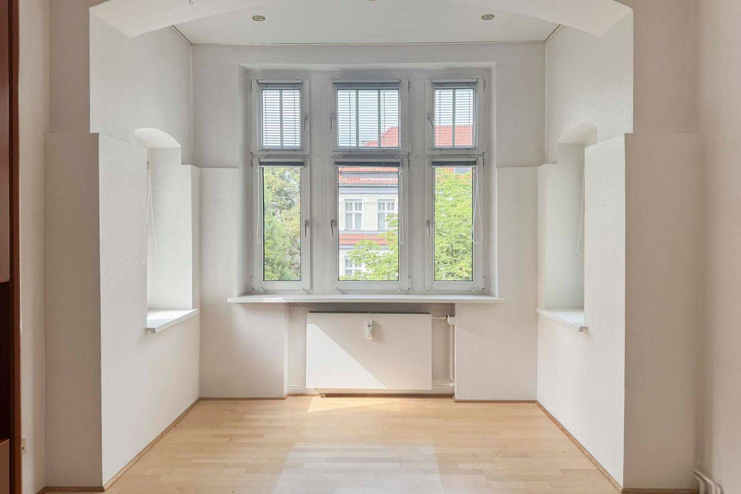 Sofort einziehen: Attraktive 2-Zimmer-Wohnung mit großzügigem Wohnbereich in Berlin-Friedenau – 12161 Berlin – Vorschaubild 3