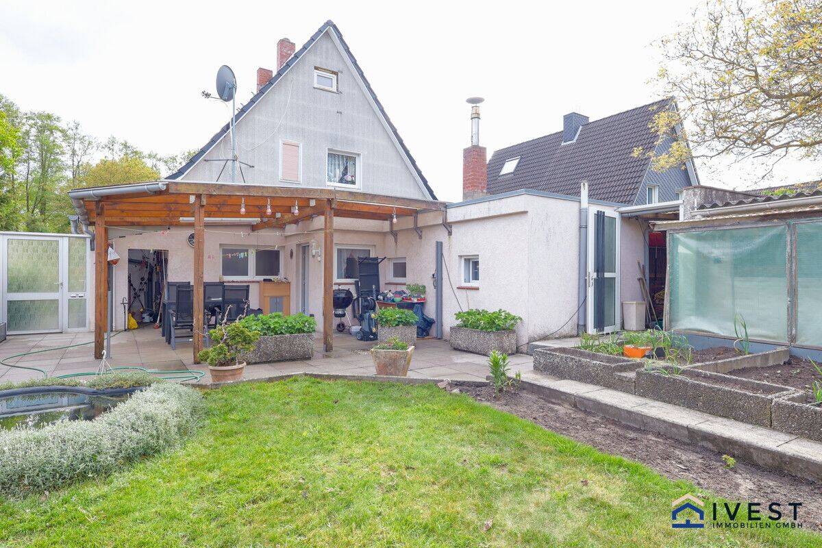 Saniertes Einfamilienhaus mit Wohlfühlfaktor in Lübeck: Sauna, Kachelofen und Garten – 23569 Lübeck – Vorschaubild 3