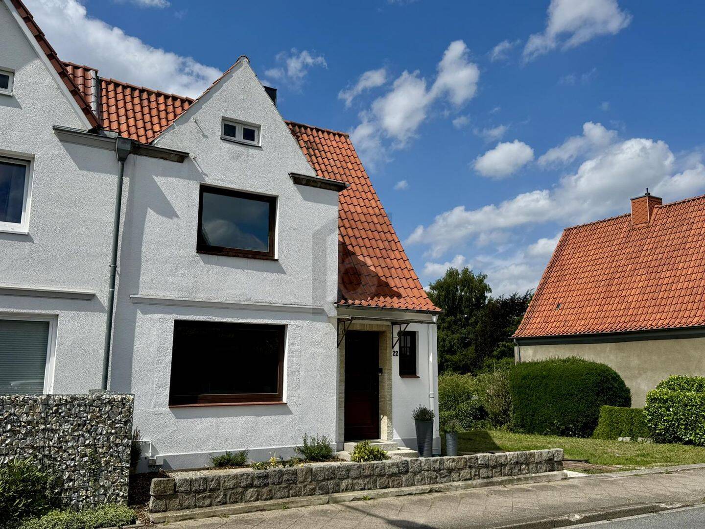 SANIERUNGSBEDÜRFTIG MIT DIREKTEM SEEZUGANG – 23568 Lübeck – Vorschaubild 3