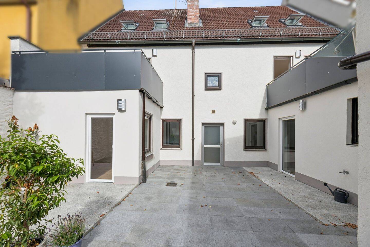 Ruhiges, modernes City-Apartment – Erstbezug nach Renovierung mitten in Erlangen – 91052 Erlangen – Vorschaubild 3