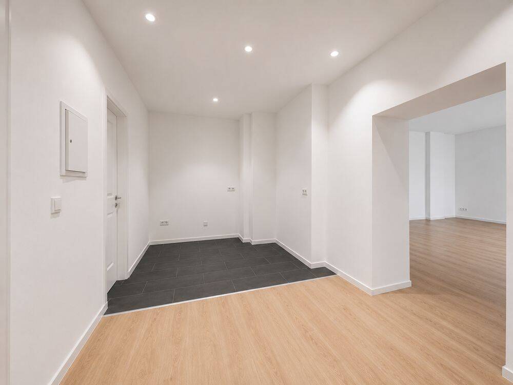 Bezugsfrei: 3-Zi.-Altbauwohnung in Moabit nahe Fritz-Schloß-Park – 10559 Berlin – Vorschaubild 3