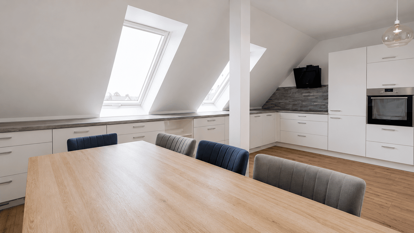 Großzügige Dachgeschosswohnung mit großer Terrasse, Parkett und Stellplatz – 12109 Berlin – Vorschaubild 3