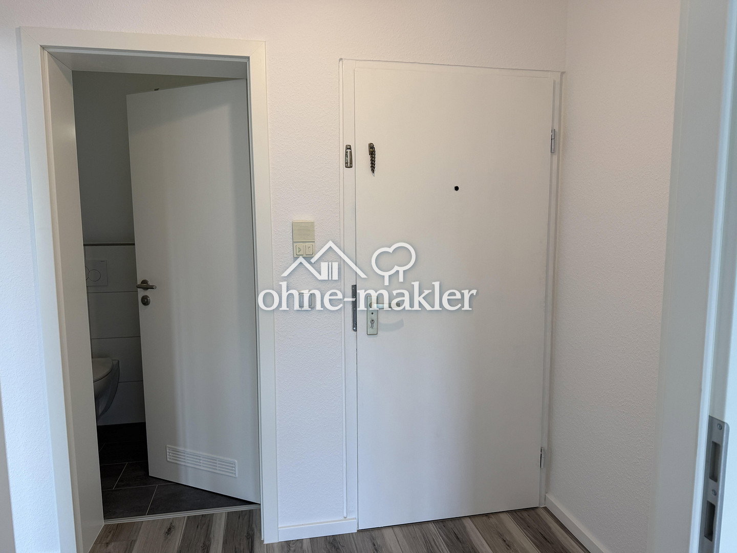 modernisiert & hell Ihr neues Zuhause – Am Sportfeld 7, 55124 Mainz – Vorschaubild 3