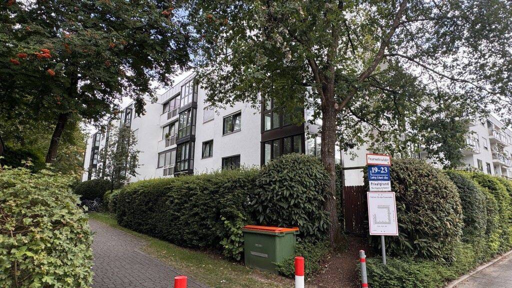 Ein Zuhause zum Wohlfühlen! Geräumige 2-Zimmer-Wohnung mit 2 Loggien – 81739 München – Vorschaubild 3