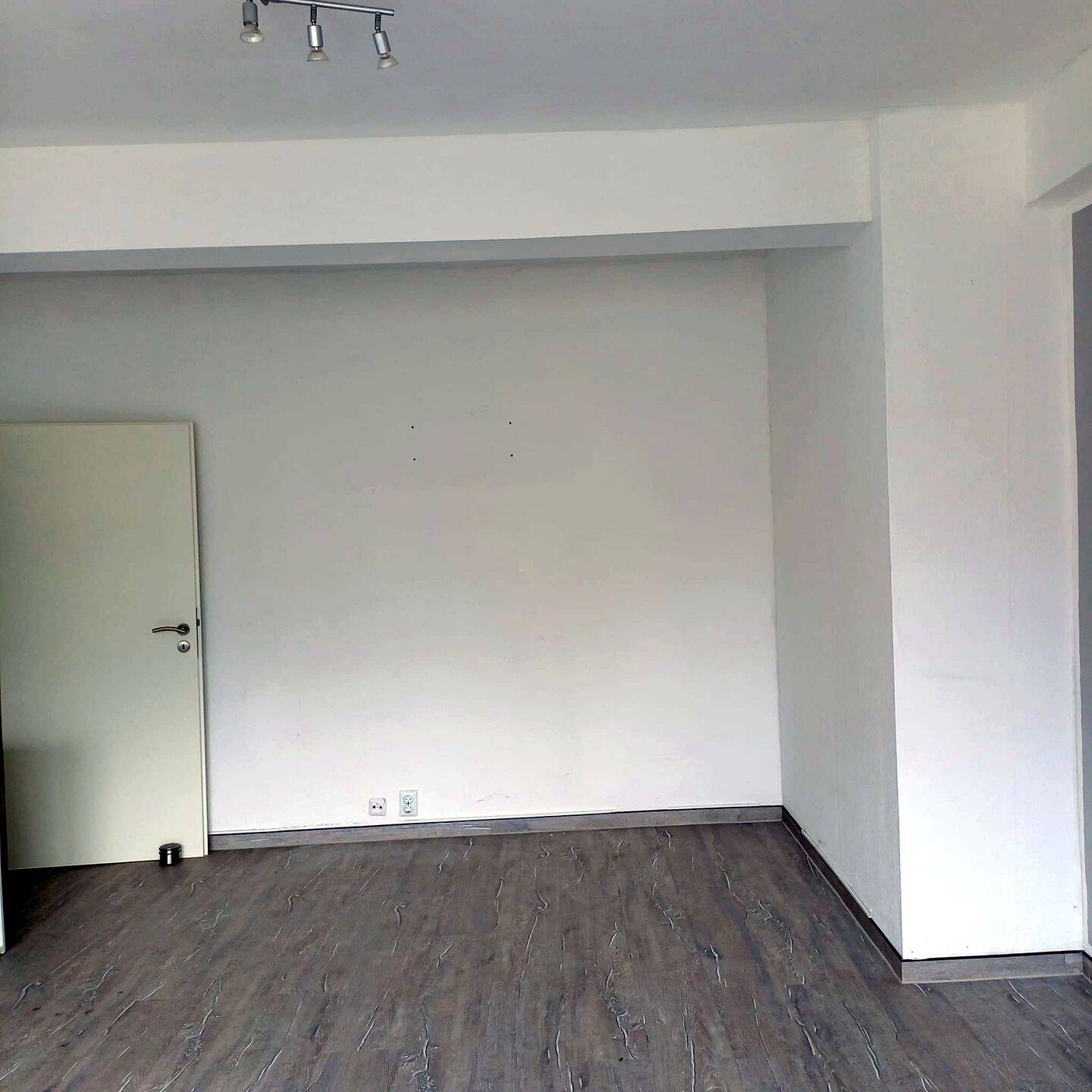Zentrale Zweizimmerwohnung ab sofort in der Friedrich Ebert Str. 13 in Mönchengladbach zu vermieten – 41236 Mönchengladbach – Vorschaubild 3