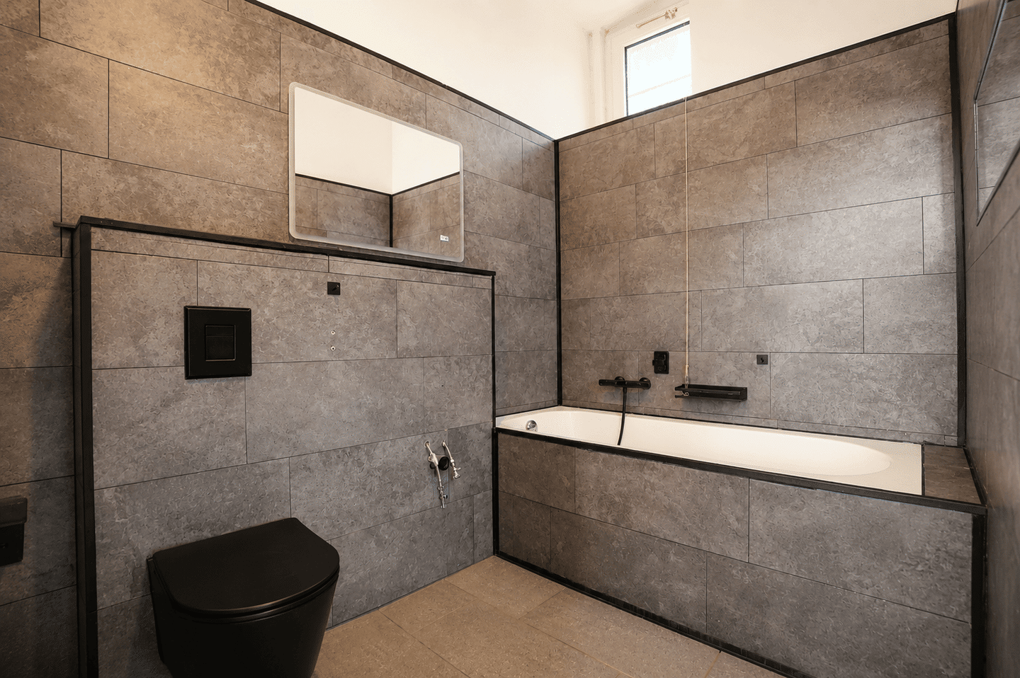 Provisionsfrei! Bezugsfreie 4-Zimmer-Altbauwohnung – barrierefrei (WE05) – 13359 Berlin – Vorschaubild 5