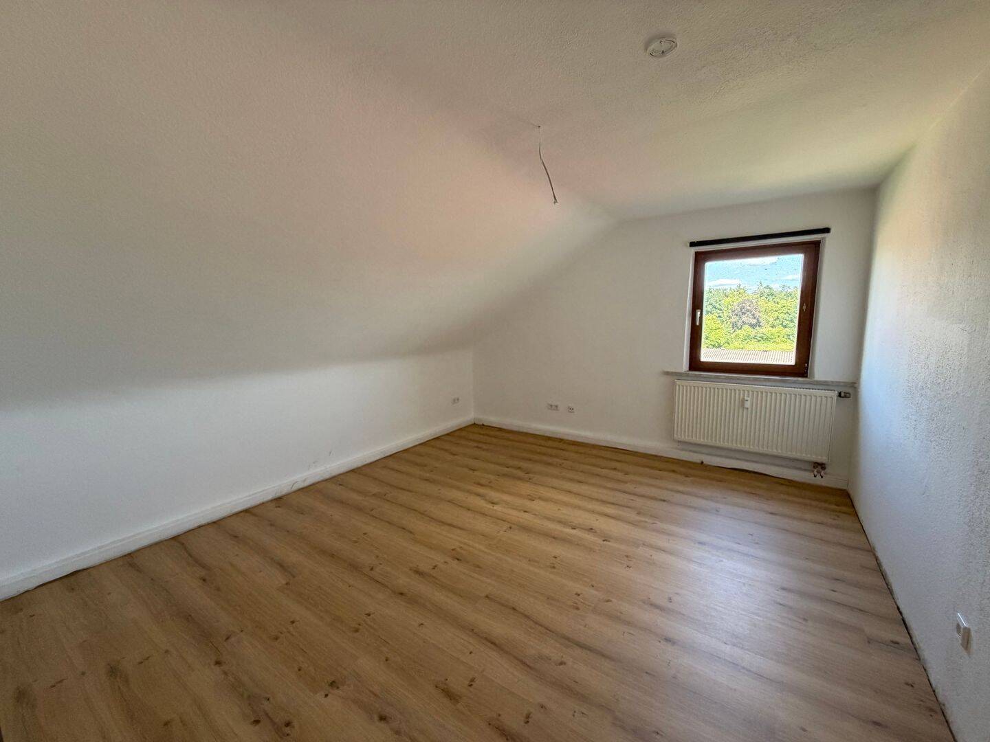 Moderne 3-Zimmer-Wohnung in Burgfarrnbach, Fürth – 90768 Fürth – Vorschaubild 3