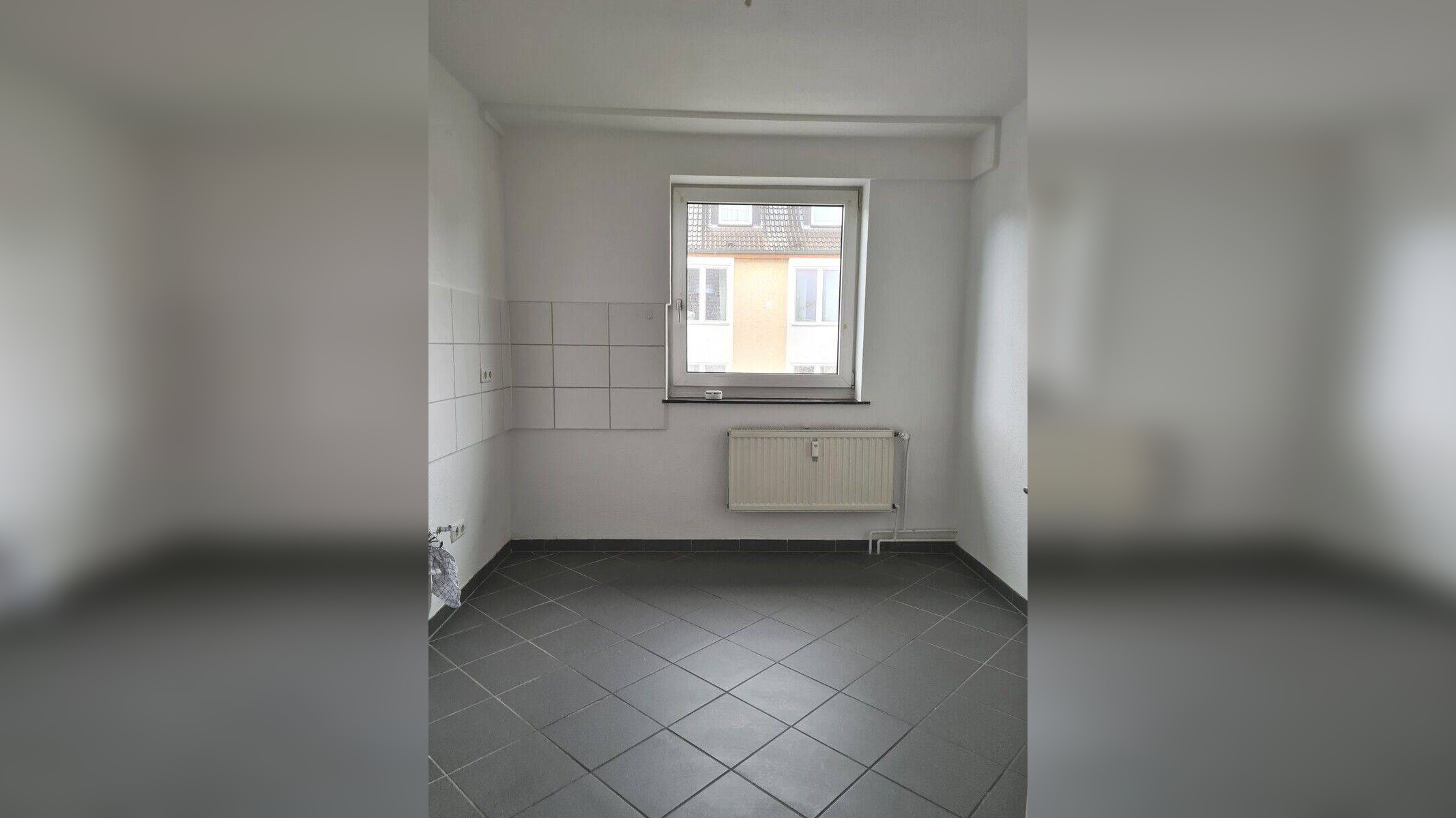 Renovierte Wohnung im Grünen mit Balkon! – 34125 Kassel – Vorschaubild 5