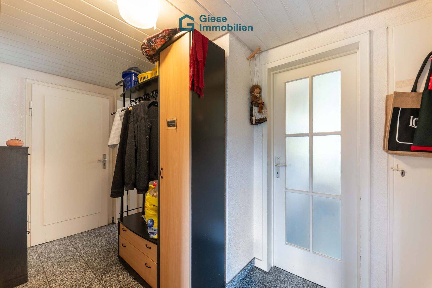 Sonnenberg: 3-Zimmer Wohnung mit Balkon und Weitblick – 70597 Stuttgart – Vorschaubild 4